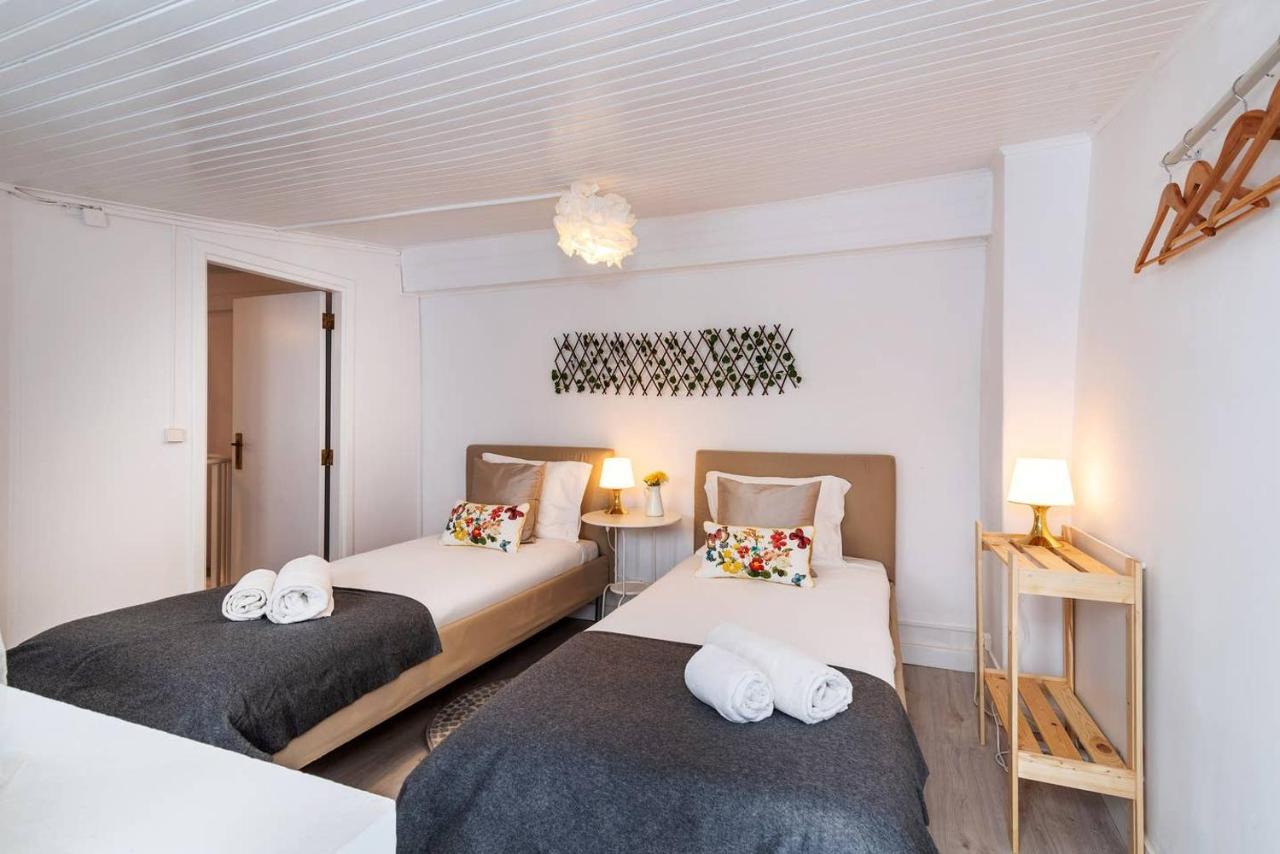 Urban & Trendy Duplex Close To Lx Factory By Trip2Portugal Lisbon Exterior photo